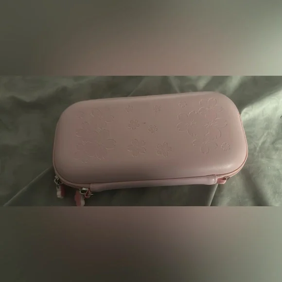 Pink Nintendo switch - Picture 5 of 5